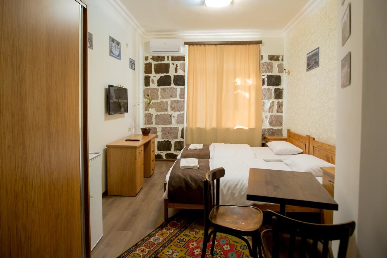 Отель Studio Boutique Hotel Ереван